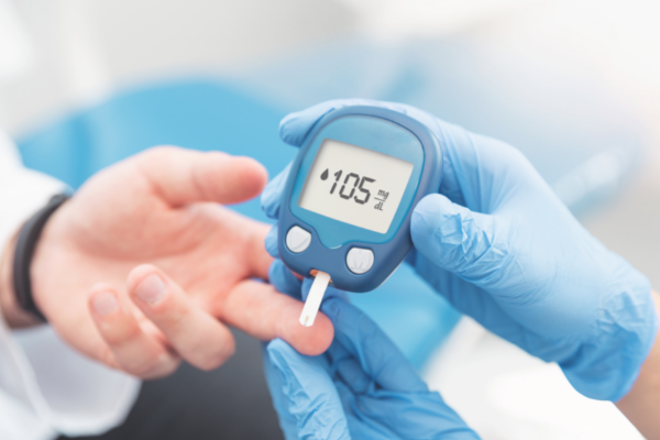 Número de pessoas com Diabetes deve subir nos próximos anos  . Até 2045, aumentará em 62% o número de casos de diabetes na América Latina e de gastos, em 30%. 